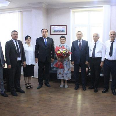 Азизӣ Фароғат Абдуқаҳҳорзода