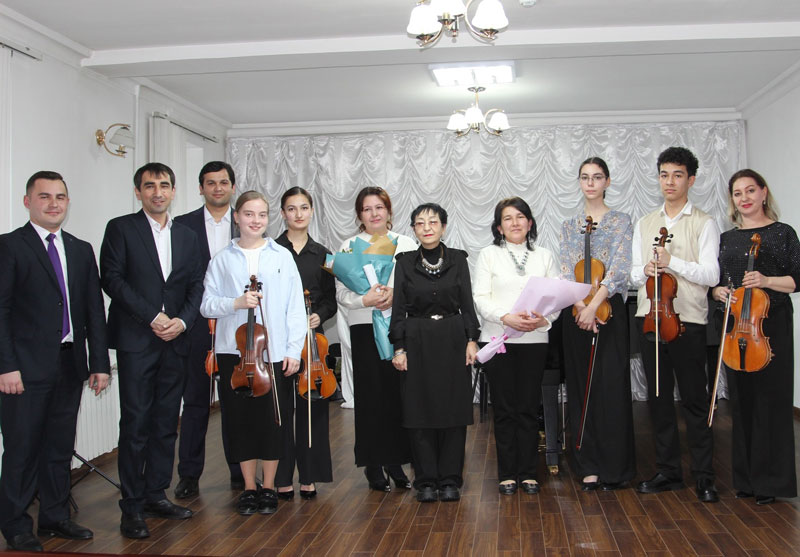 Консерти синфи