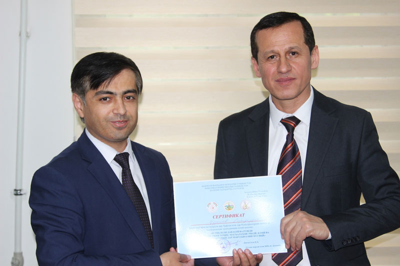 Шарифзода Лутфулло ва Ҷӯраев Сироҷиддин