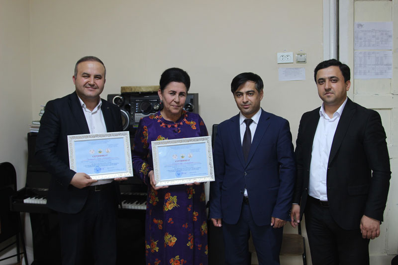 кафедраи сарояндагии анъанавӣ