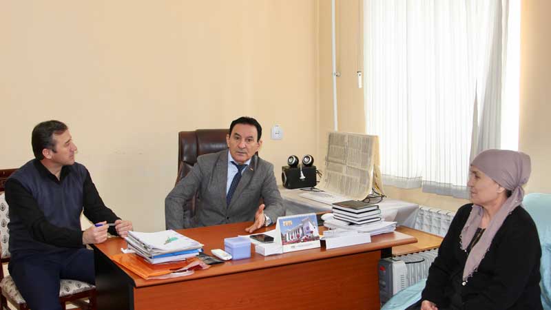 Кафедраи сарояндагии академӣ