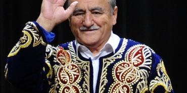 Давлатманди Хол