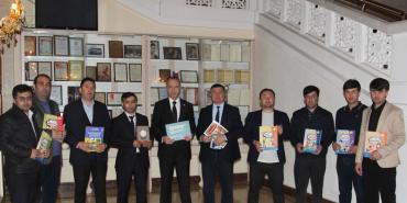 Намоиш ва фурӯши китоб