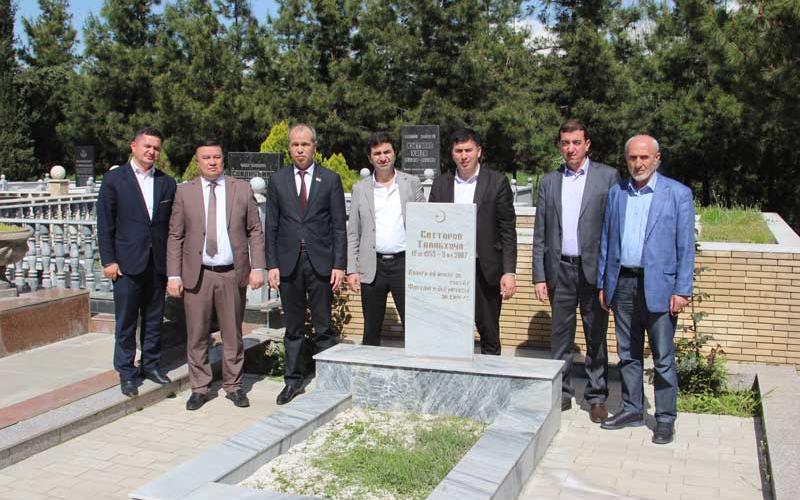 хотираи Талабхӯҷа Сатторов