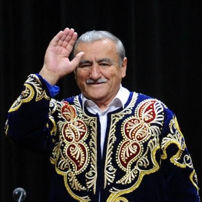 Давлатманди Хол